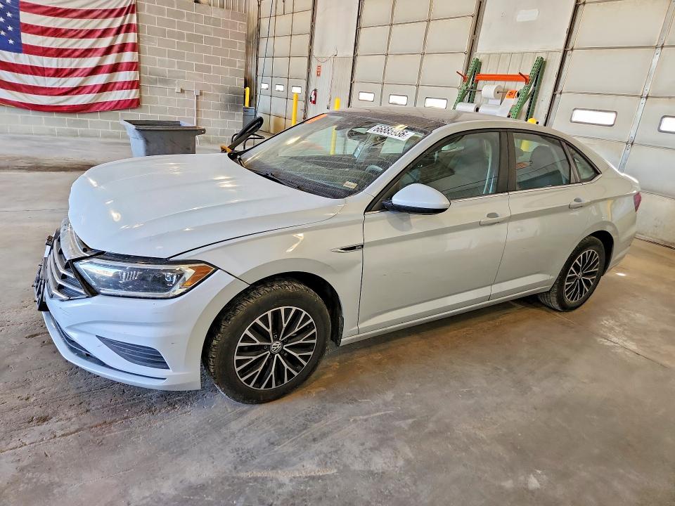 VOLKSWAGEN JETTA 2019 с VIN 3VWE57BU3KM066748 - Снимка от търг