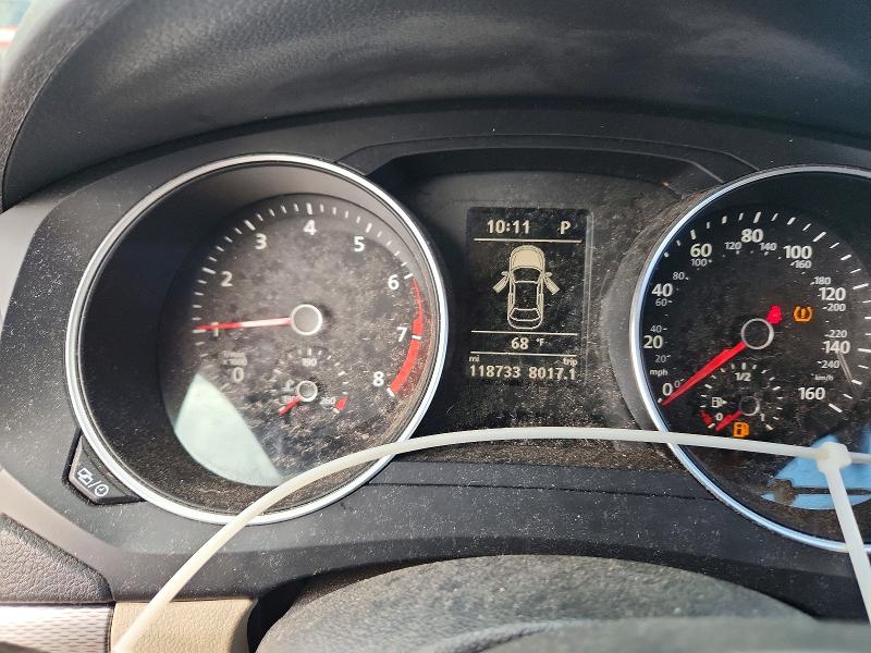 Photo 9 from auction – 2017 VOLKSWAGEN JETTA with VIN 3VWDB7AJ1HM349444