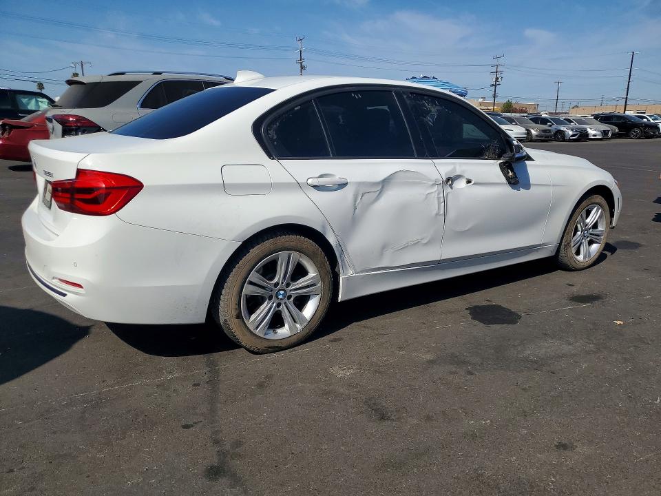 Снимка 3 от търг – 2016 BMW 328 с VIN WBA8E9G52GNU29810
