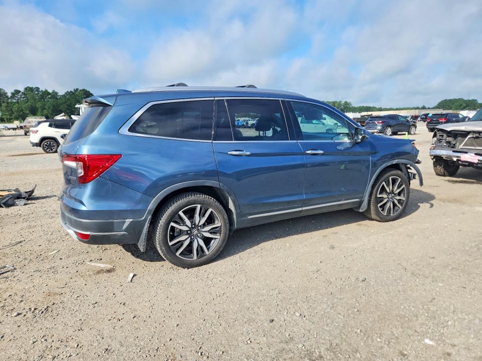 Photo 3 from auction – 2021 HONDA PILOT with VIN 5FNYF5H63MB004803