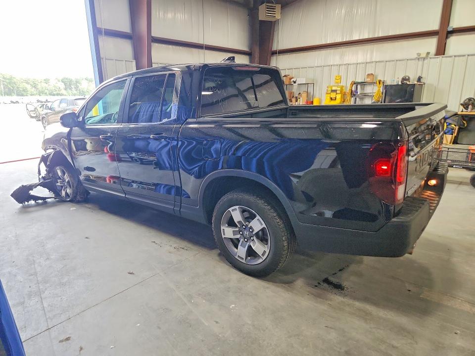 Photo 2 from auction – 2025 HONDA RIDGELINE with VIN 5FPYK3F51SB039953