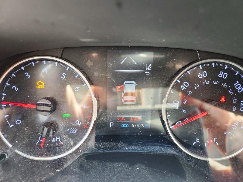 Photo 9 from auction – 2019 TOYOTA RAV 4 with VIN JTMW1RFV6KD017363