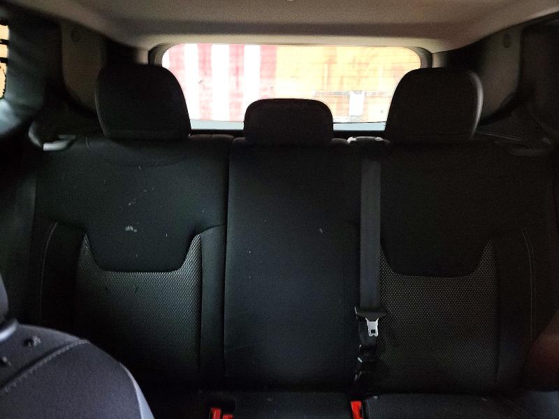 Photo 10 from auction – 2016 JEEP RENEGADE with VIN ZACCJBBW8GPD09971