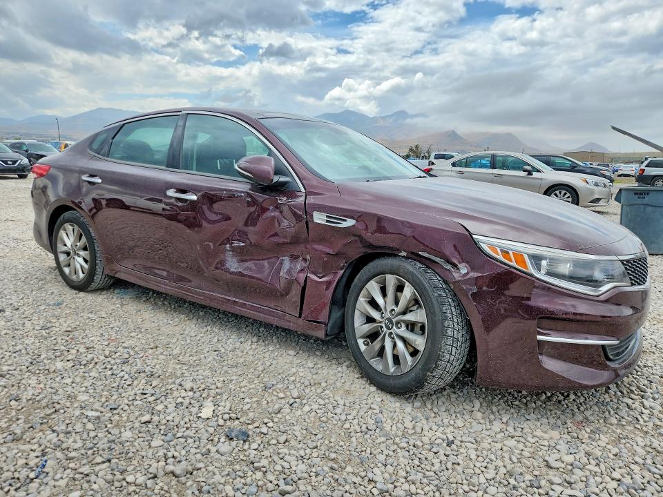 Photo 4 from auction – 2018 KIA OPTIMA with VIN 5XXGU4L3XJG209505