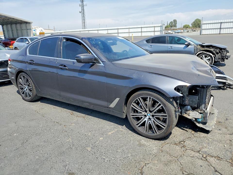 Photo 4 from auction – 2022 BMW 530 with VIN WBA53BH00NWX79544