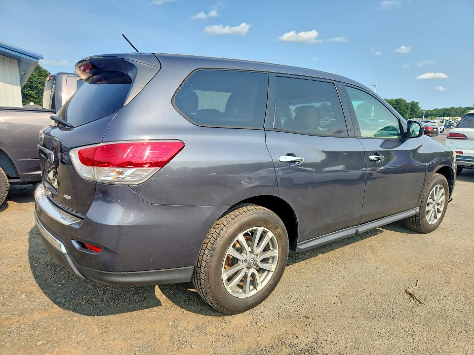 Photo 3 from auction – 2013 NISSAN PATHFINDER with VIN 5N1AR2MM1DC645324
