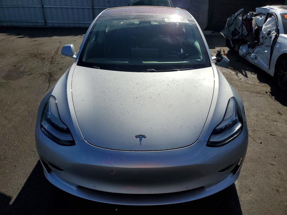 Photo 5 from auction – 2018 TESLA MDL 3 with VIN 5YJ3E1EA2JF058801