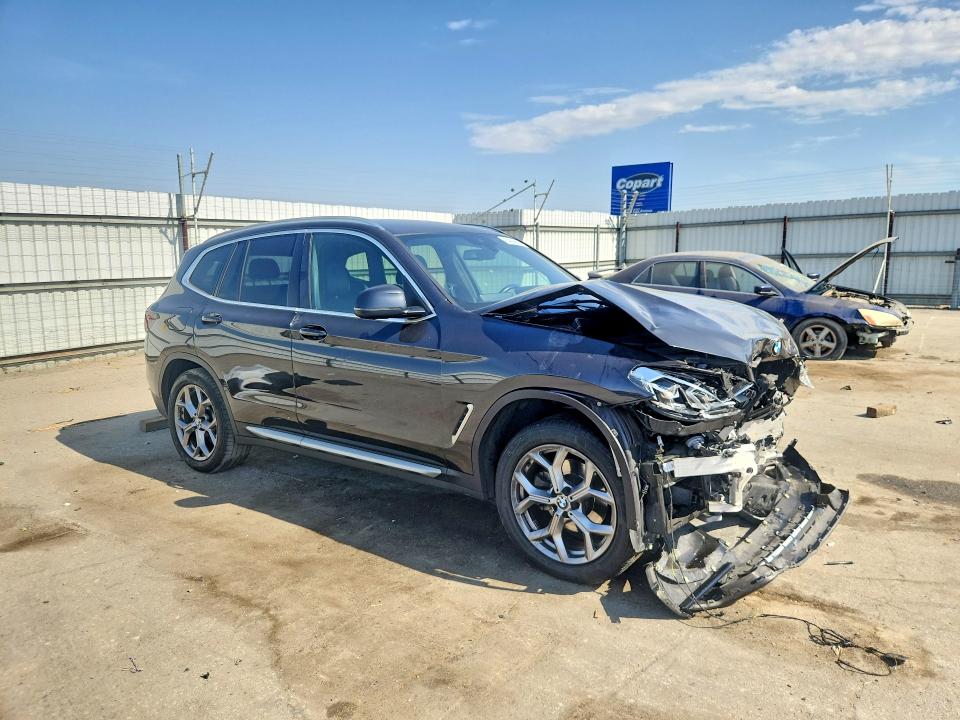 Photo 4 from auction – 2023 BMW X3 with VIN 5UX43DP08P9R92575
