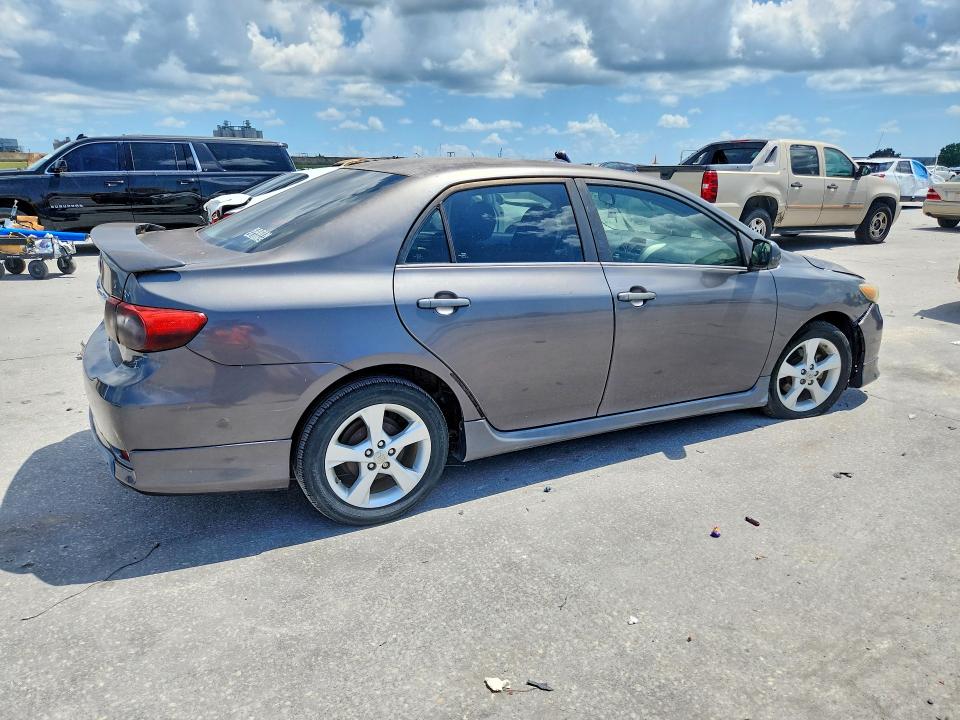 Photo 3 from auction – 2012 TOYOTA COROLLA with VIN 5YFBU4EE1CP009051