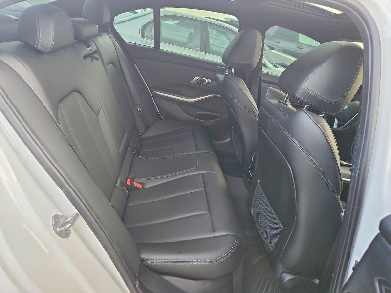 Photo 10 from auction – 2023 BMW 330XI with VIN 3MW89FF08P8D12793