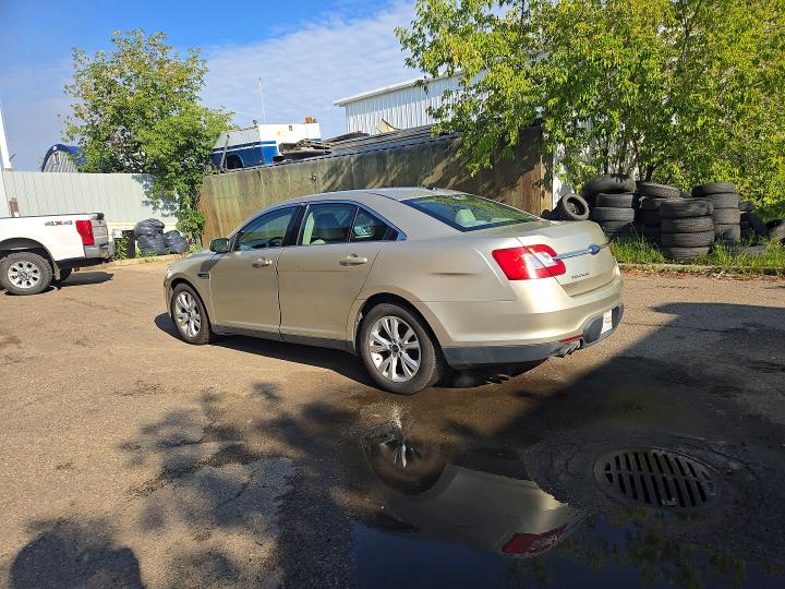 Photo 3 from auction – 2010 FORD TAURUS with VIN 1FAHP2HW0AG152636