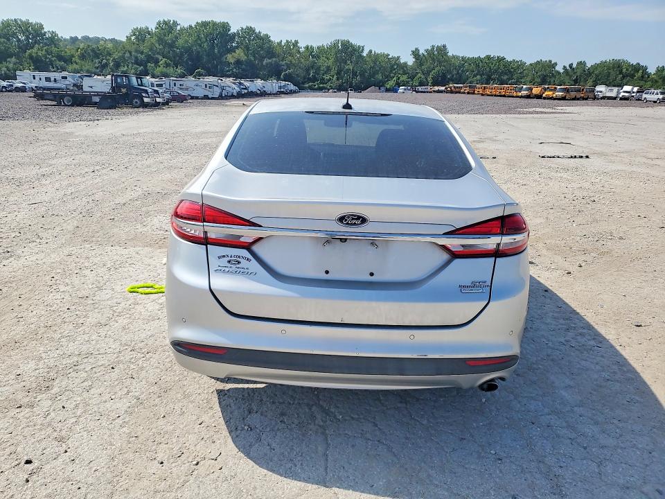 Photo 6 from auction – 2017 FORD FUSION with VIN 3FA6P0HD7HR363202
