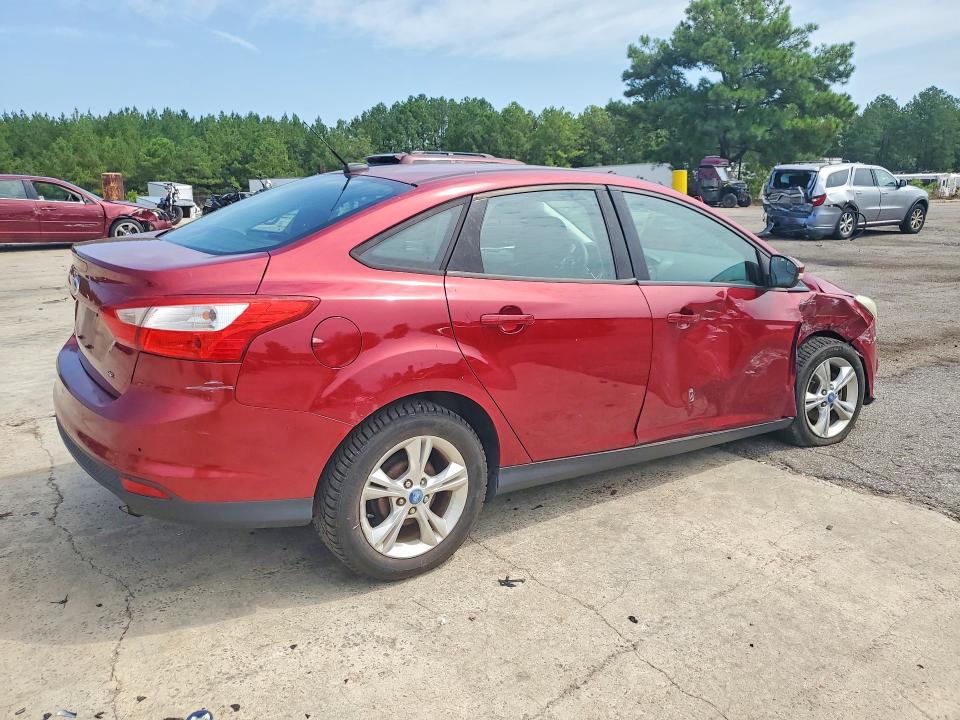 Photo 3 from auction – 2013 FORD FOCUS with VIN 1FADP3F26DL188296