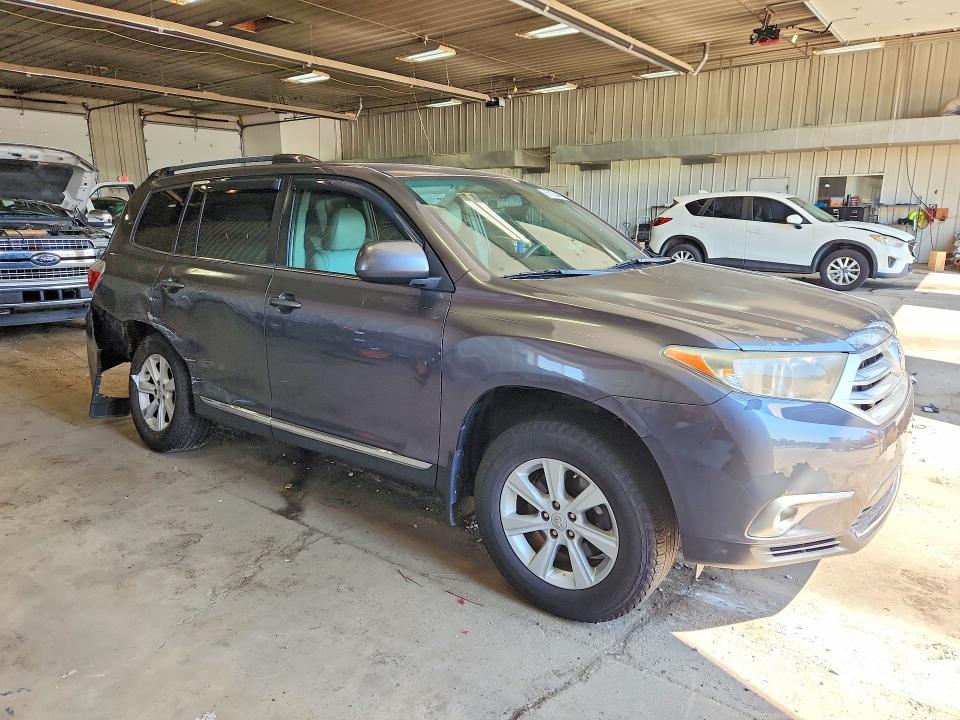 Снимка 4 от търг – 2011 TOYOTA HIGHLANDER с VIN 5TDZA3EH4BS010311