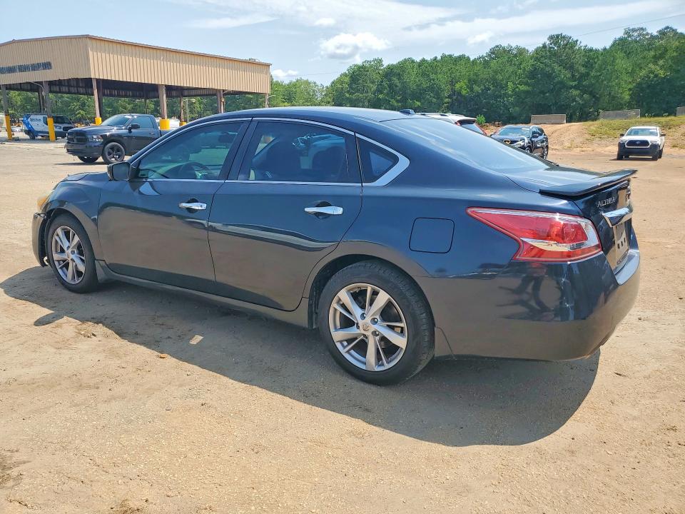 Photo 2 from auction – 2013 NISSAN ALTIMA with VIN 1N4AL3AP0DC907110