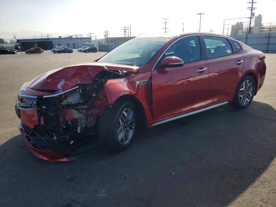 KIA OPTIMA 2020 مع رقم تعريف المركبة KNAGU4LEXL5040897 - صورة من المزاد
