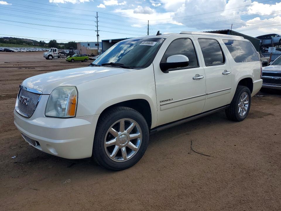 GMC YUKON XL 2011 with VIN 1GKS2MEF0BR394528 - Photo from auction