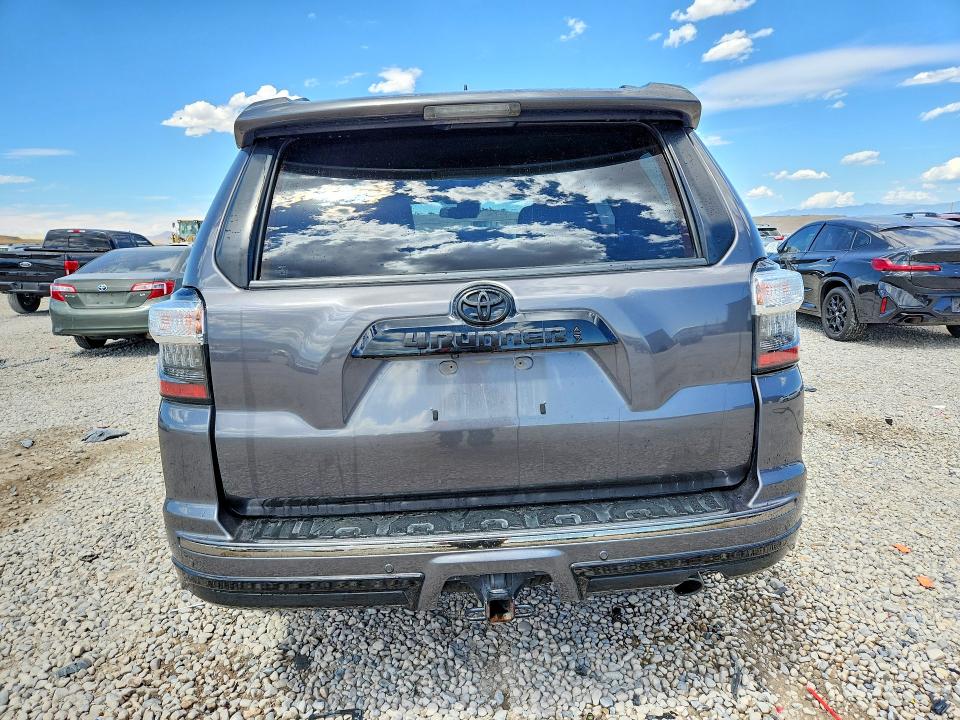 Photo 6 from auction – 2021 TOYOTA 4RUNNER with VIN JTEJU5JR9M5844805