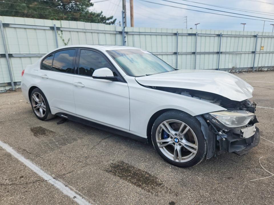 Photo 4 from auction – 2014 BMW 335 with VIN WBA3B9G53ENR92638
