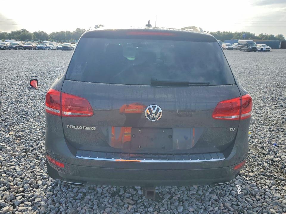 Photo 6 from auction – 2012 VOLKSWAGEN TOUAREG with VIN WVGFK9BP0CD005534