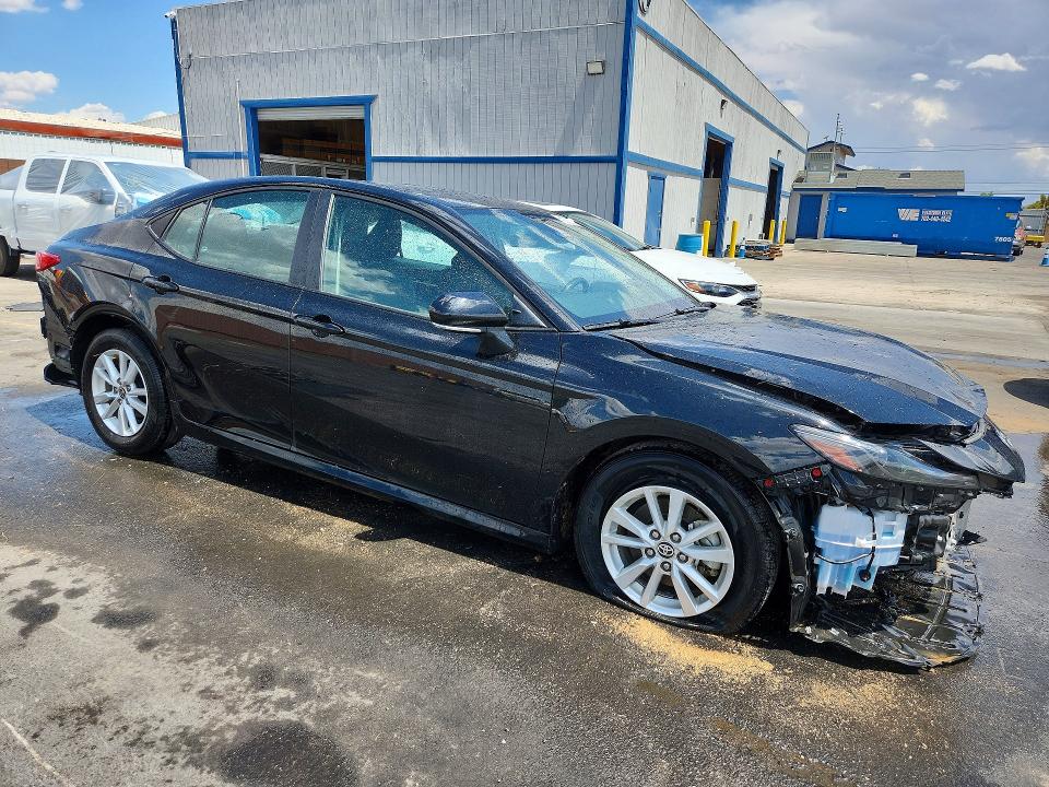 Photo 4 from auction – 2025 TOYOTA CAMRY with VIN 4T1DAACK4SU034161