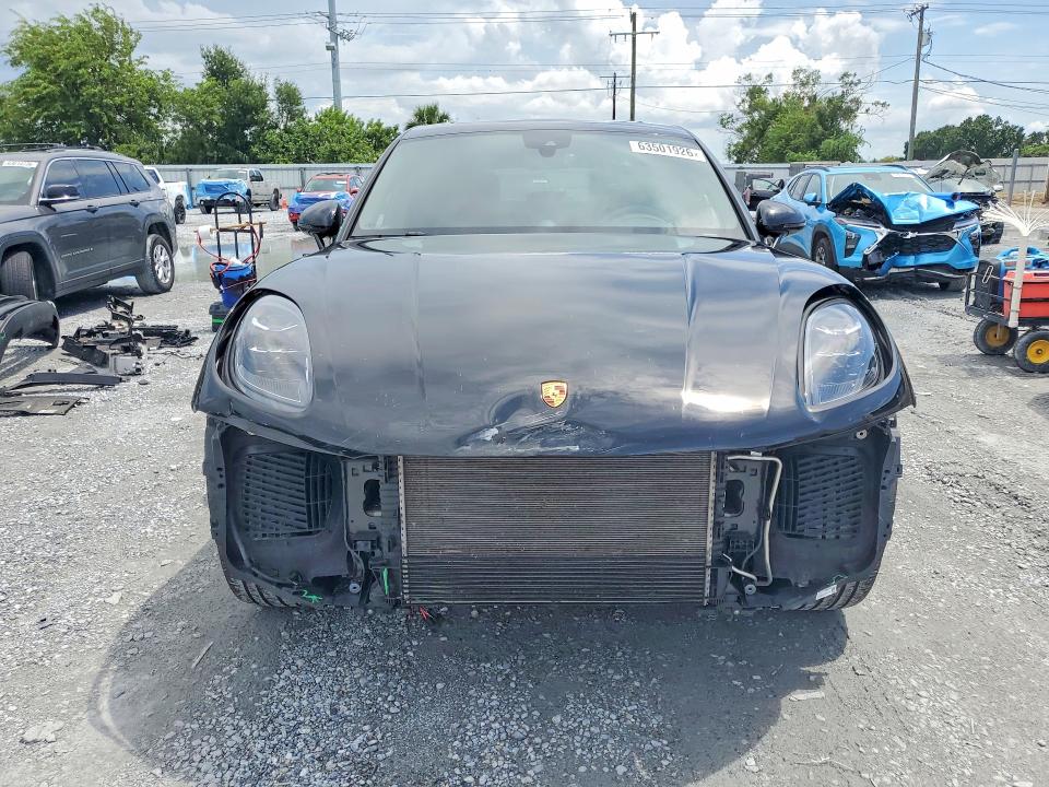 Photo 5 from auction – 2022 PORSCHE MACAN with VIN WP1AG2A51NLB22859