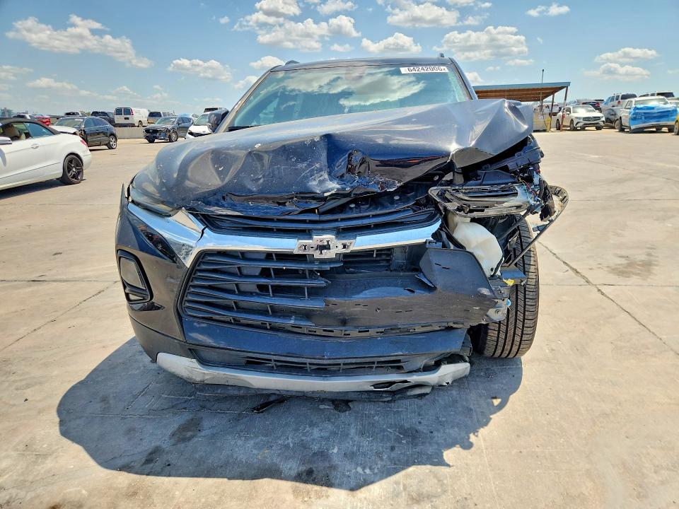 Photo 5 from auction – 2019 CHEVROLET BLAZER with VIN 3GNKBDRS7KS689293