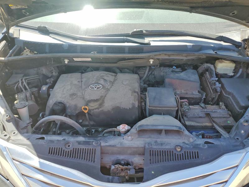 Photo 11 from auction – 2017 TOYOTA SIENNA with VIN 5TDYZ3DC0HS779455