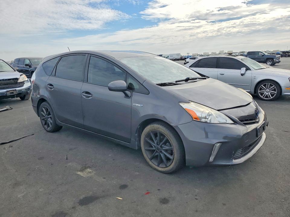 Photo 4 from auction – 2014 TOYOTA PRIUS V with VIN JTDZN3EU1EJ010723