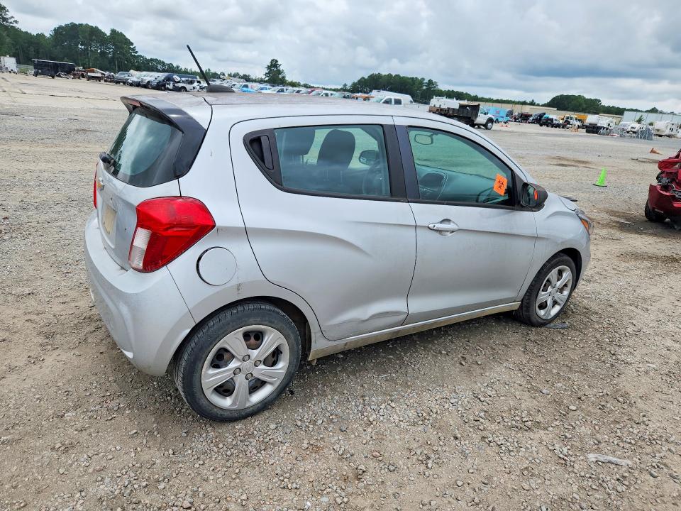 Photo 3 from auction – 2020 CHEVROLET SPARK with VIN KL8CB6SA0LC464613