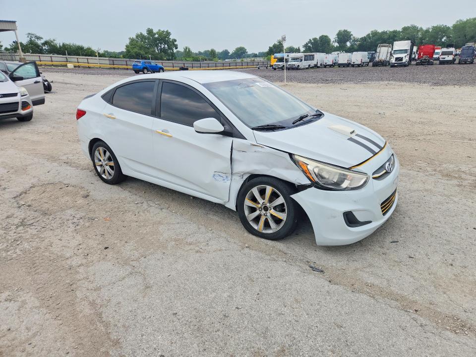 Photo 4 from auction – 2017 HYUNDAI ACCENT with VIN KMHCT4AE2HU379038