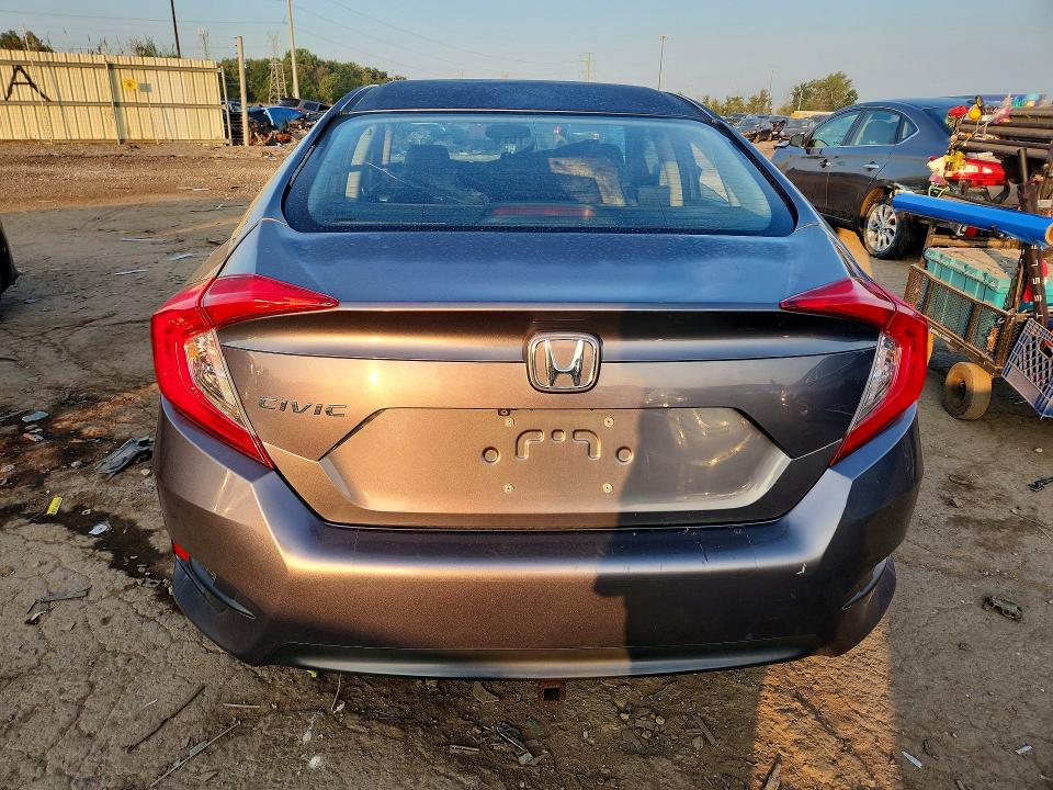 Снимка 6 от търг – 2016 HONDA CIVIC с VIN 19XFC2F53GE027288