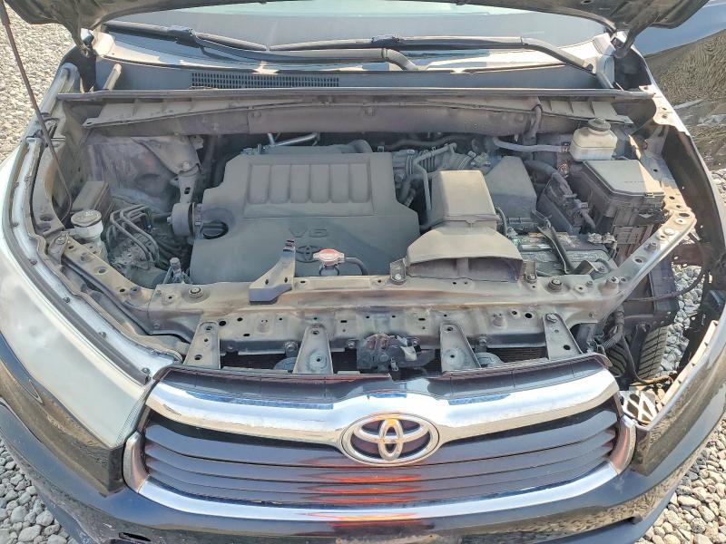 Photo 12 from auction – 2015 TOYOTA HIGHLANDER with VIN 5TDJKRFHXFS210594