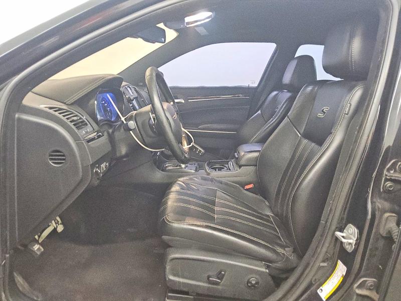 Photo 7 from auction – 2019 CHRYSLER 300 with VIN 2C3CCABG8KH533639