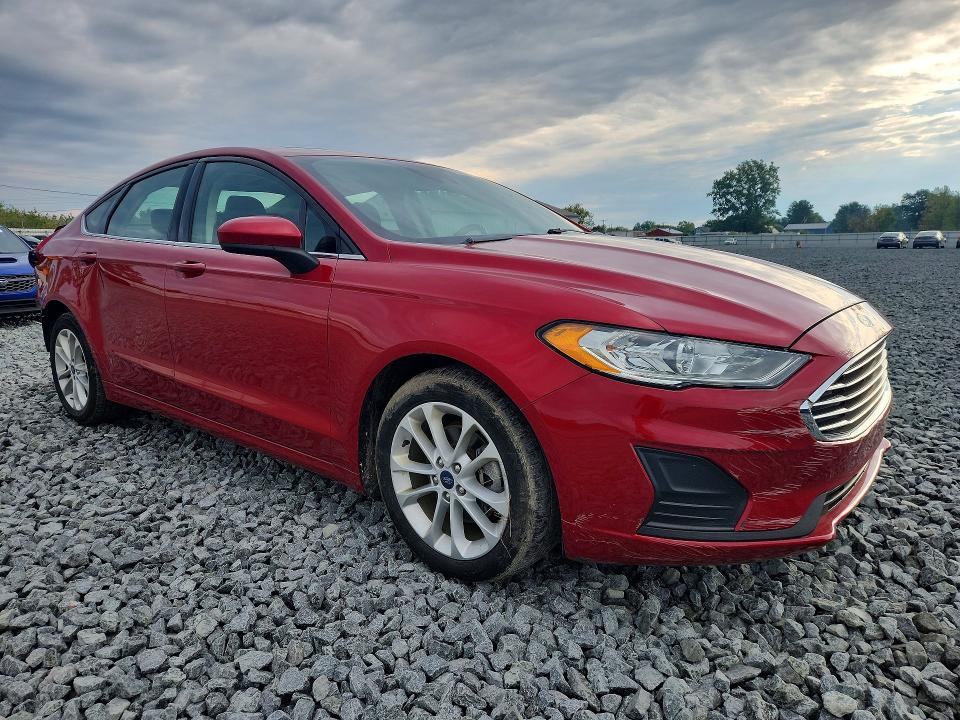 Photo 4 from auction – 2020 FORD FUSION with VIN 3FA6P0LU5LR163323