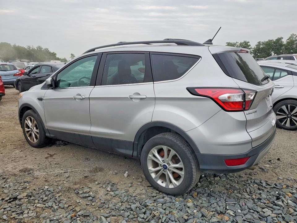 Photo 2 from auction – 2018 FORD ESCAPE with VIN 1FMCU9HD9JUA68252