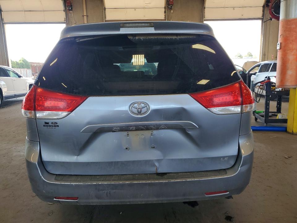 Photo 6 from auction – 2011 TOYOTA SIENNA with VIN 5TDKK3DCXBS109929