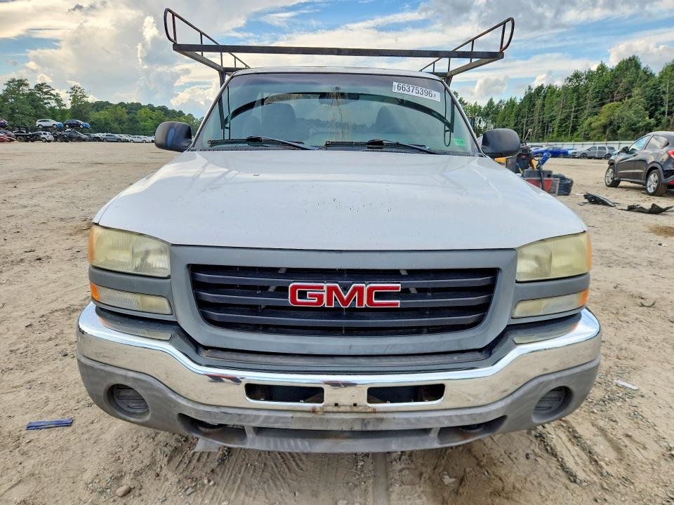 Photo 5 from auction – 2004 GMC NEW SIERRA with VIN 1GTEC14X84Z107910
