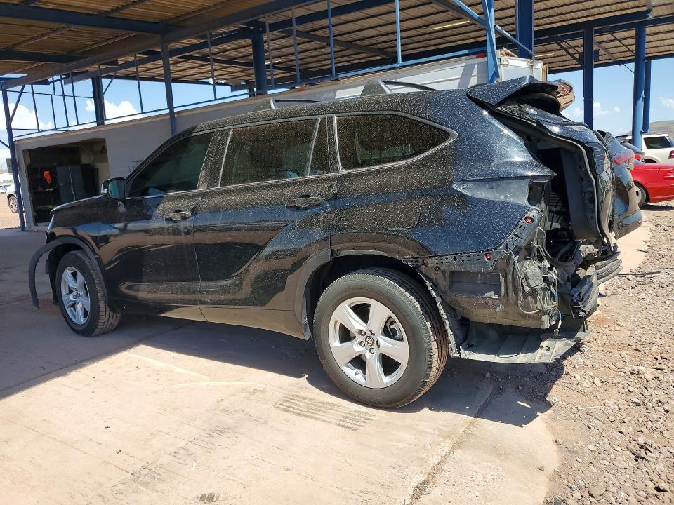 Photo 2 from auction – 2022 TOYOTA HIGHLANDER with VIN 5TDZZRAH7NS543338