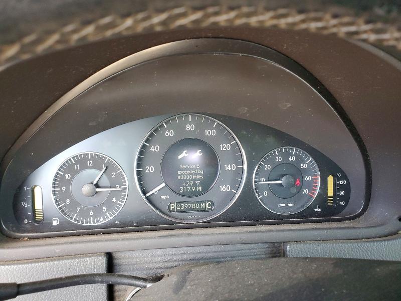 Photo 9 from auction – 2004 MERCEDES-BENZ CLK with VIN WDBTK65GX4T016371