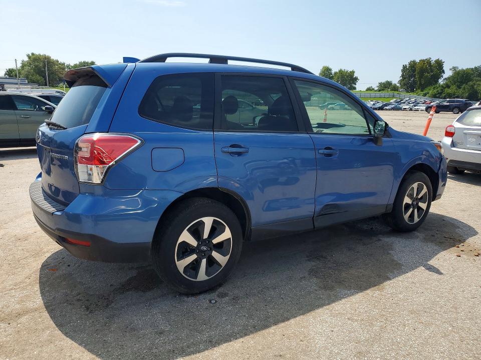 Photo 3 from auction – 2018 SUBARU FORESTER with VIN JF2SJAEC9JH430175