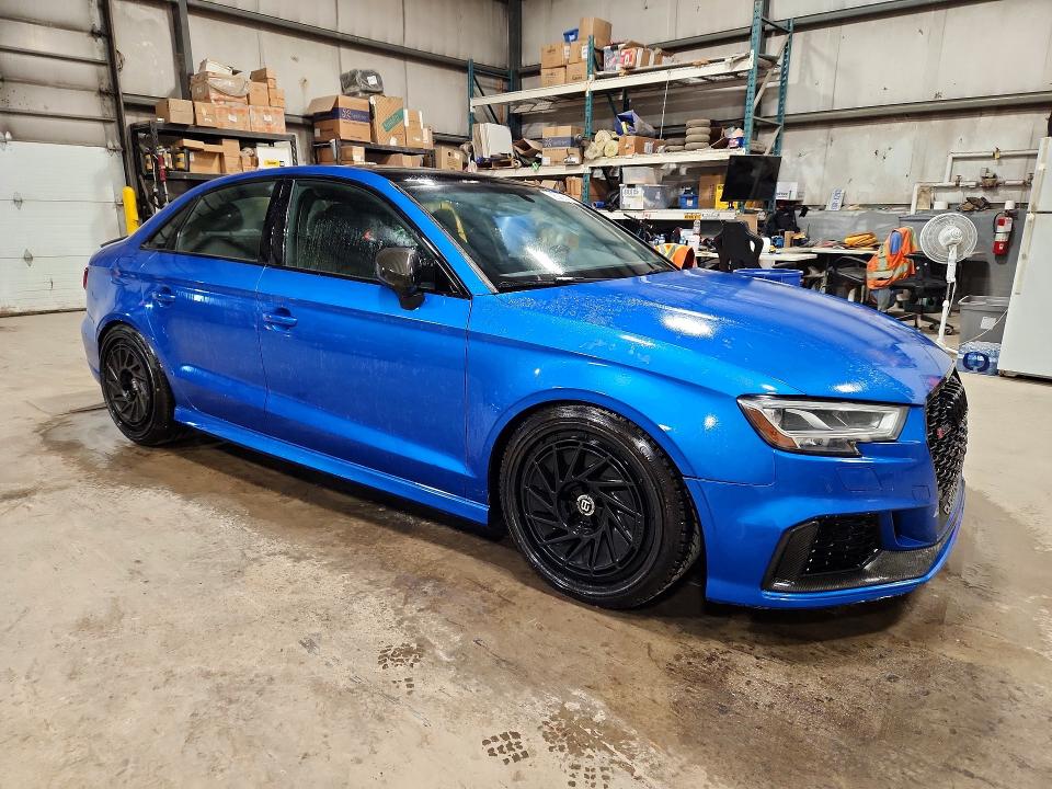 Photo 4 from auction – 2018 AUDI RS3 with VIN WUABWGFF6J1905112