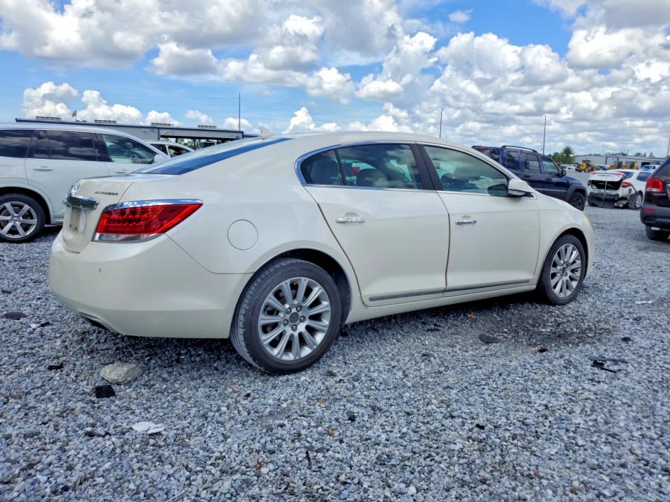 Photo 3 from auction – 2013 BUICK LACROSSE with VIN 1G4GC5E32DF263983