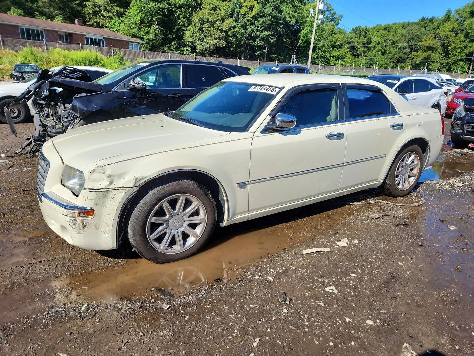 2005 CHRYSLER 300C - Търг №64799466