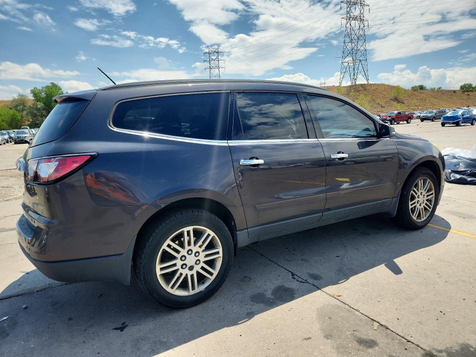 Photo 3 from auction – 2014 CHEVROLET TRAVERSE with VIN 1GNKVGKD3EJ246875
