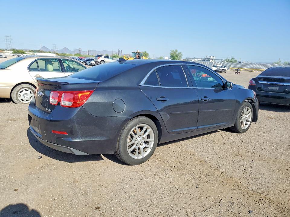Photo 3 from auction – 2014 CHEVROLET MALIBU with VIN 1G11C5SL7EF169350
