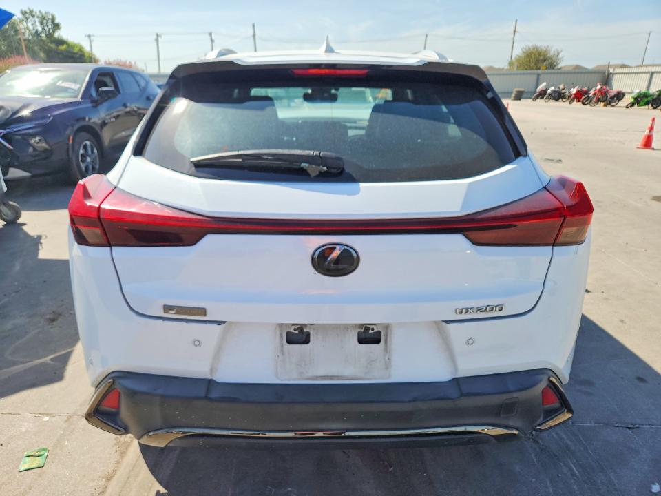 Zdjęcie 6 z aukcji – 2019 LEXUS UX z VIN JTHY3JBH0K2007877