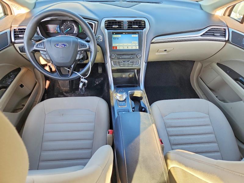 Photo 8 from auction – 2017 FORD FUSION with VIN 3FA6P0LU0HR128972