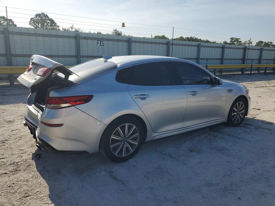 Photo 3 from auction – 2019 KIA OPTIMA with VIN 5XXGU4L15KG366763