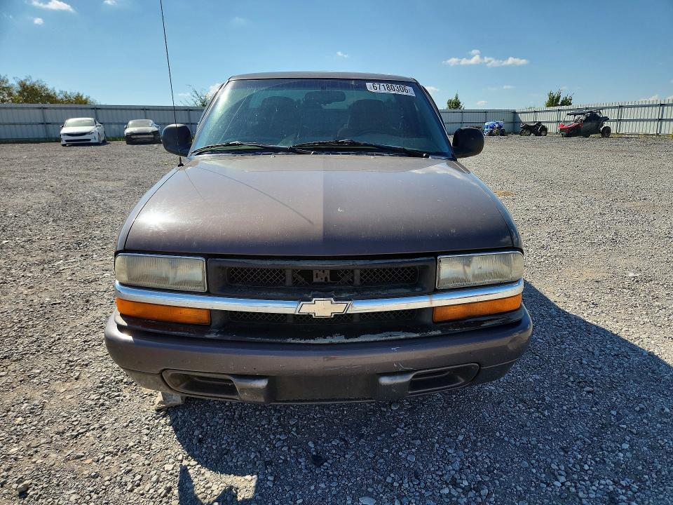 Photo 5 from auction – 1998 CHEVROLET S10 with VIN 1GCCS1440W8104413